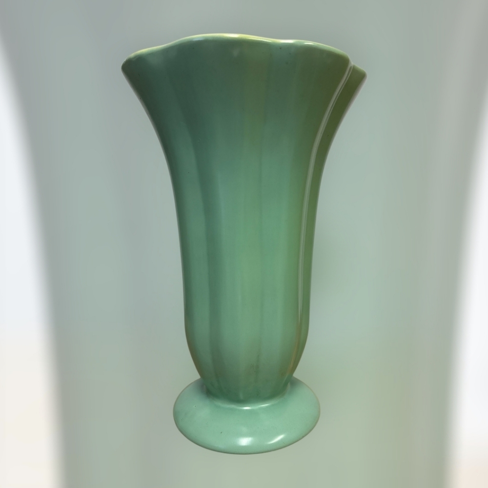 Vintage Catalina Island Descanso Green Fluted Flared Pottery Vase